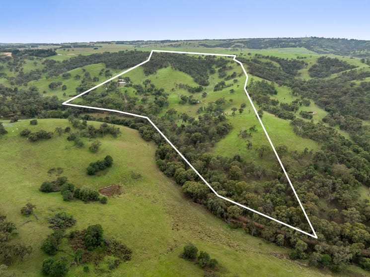 360 Simons Hill Road Wallan VIC 3756 - Image 2