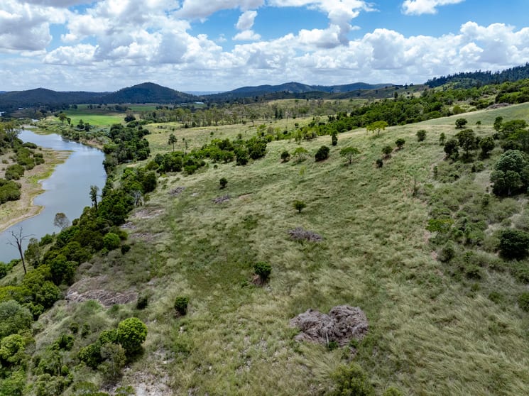Click to view all images 27 Seibs Road Scrub Creek QLD 4313 - Image 2