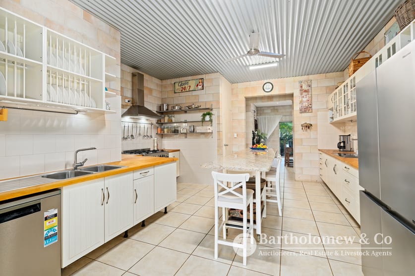 Click to view all images 119 Kooralbyn Drive Kooralbyn QLD 4285 - Image 3