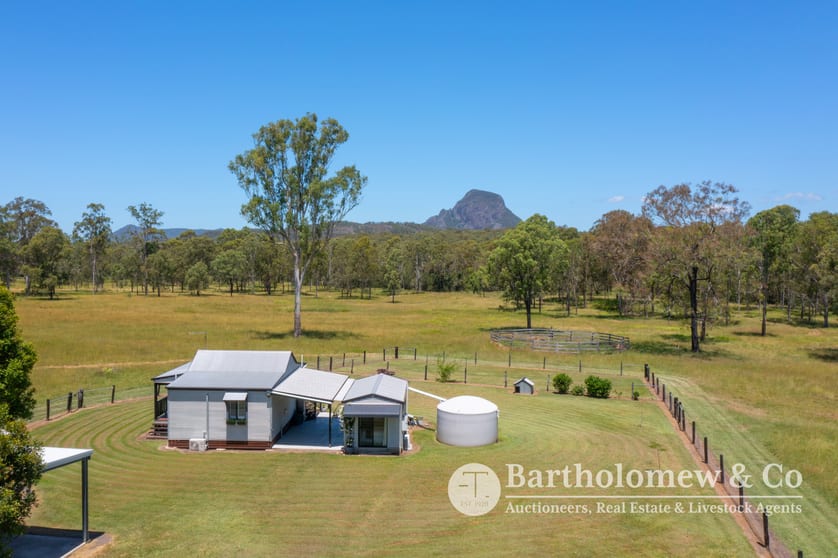 Click to view all images 7683 Cunningham Highway Clumber QLD 4309 - Image 1