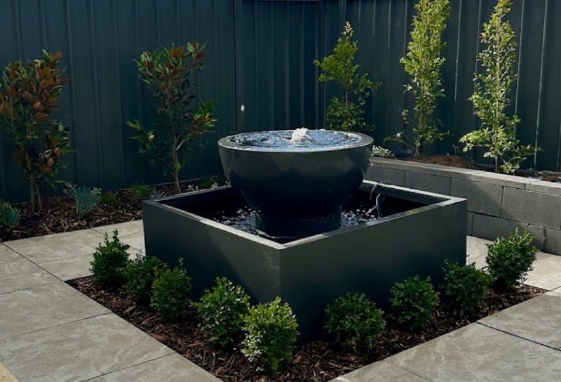 Click to view all images V2101 . Melbourne VIC 3000 - Image 2