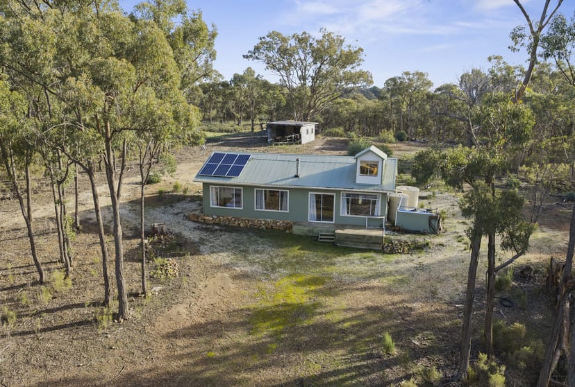 Click to view all images 105 Speed Road Hilldene VIC 3660 - Image 1