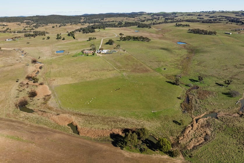 Click to view all images 2696 Middle Arm Road Goulburn NSW 2580 - Image 1