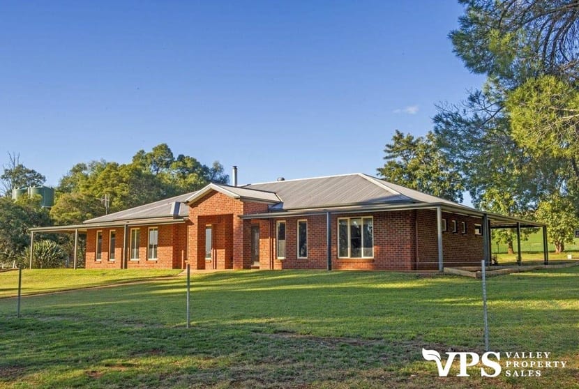 Click to view all images 345 Dookie-Devenish Road Dookie VIC 3646 - Image 1