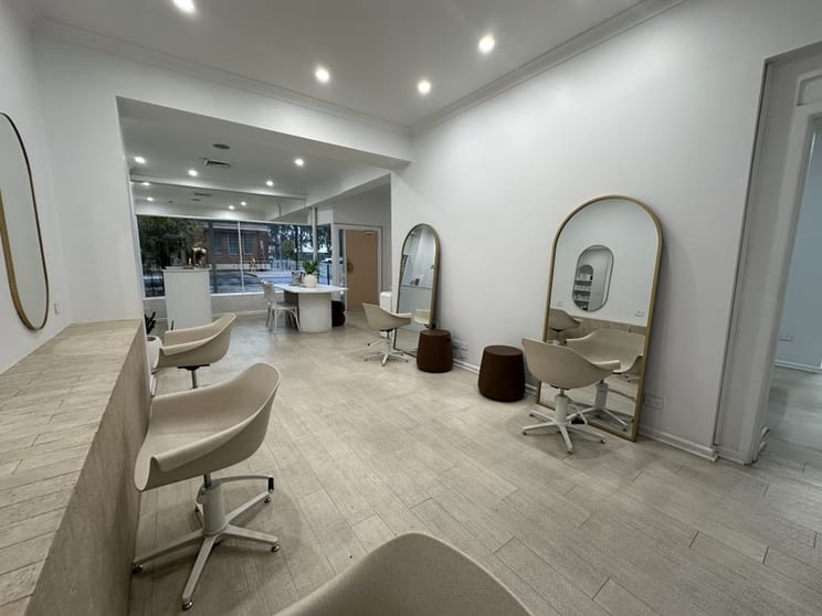 Click to view all images 81 Lynch Street Young NSW 2594 - Image 3