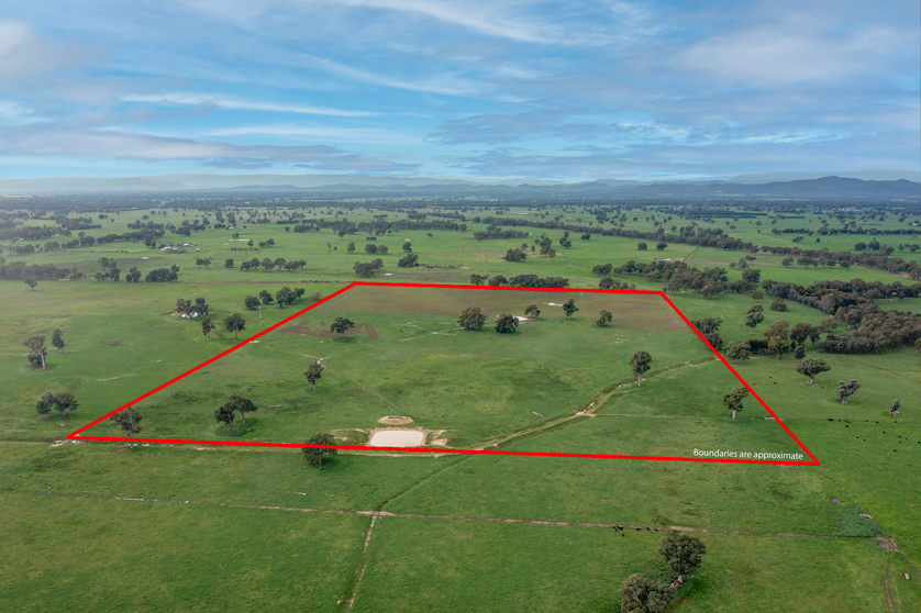 Click to view all images 00 Simpson Lane Greta VIC 3675 - Image 2