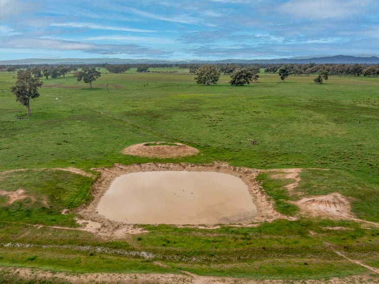 Click to view all images 00 Simpson Lane Greta VIC 3675 - Image 3