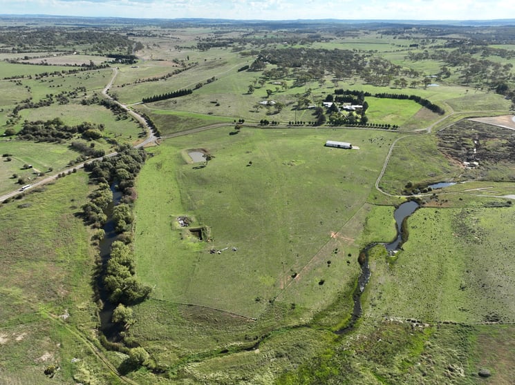 Click to view all images 250 Chinamans Lane Goulburn NSW 2580 - Image 3