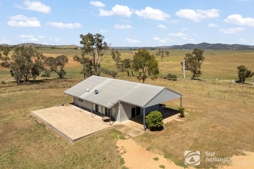 Click to view all images 132 Shiraz Drive Gulgong NSW 2852 - Image 2