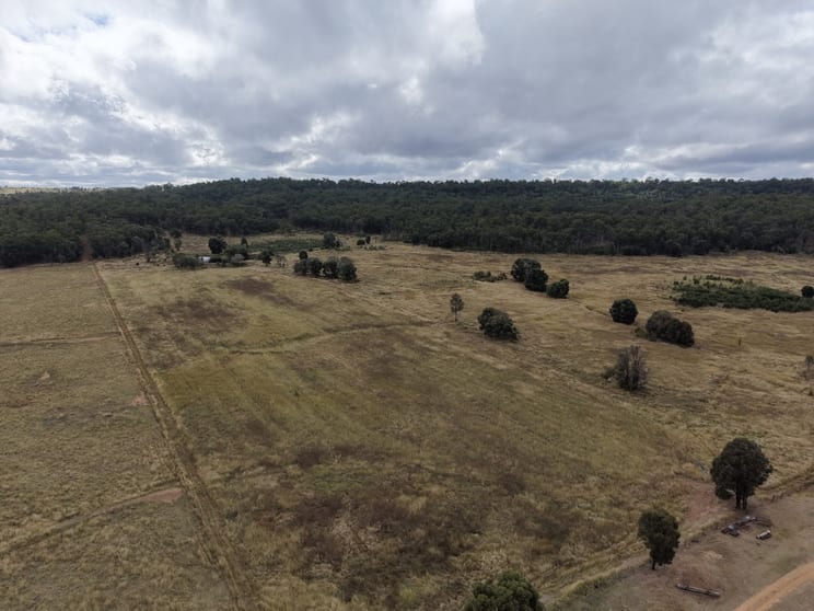Click to view all images 113/ Weir Road Monto QLD 4630 - Image 3