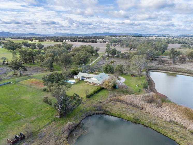 Click to view all images 14089 New England Highway Timbumburi NSW 2340 - Image 2