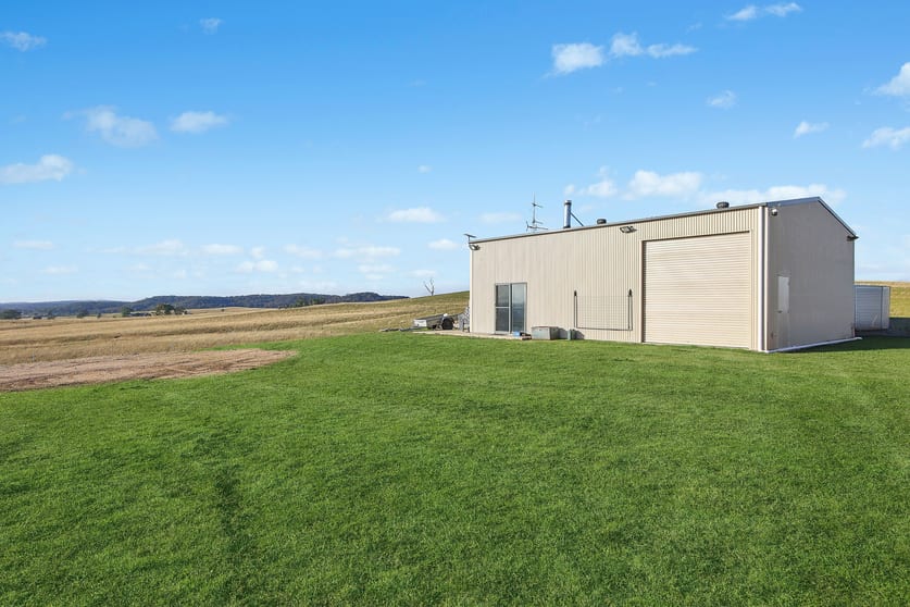 Click to view all images 120 Rissler Road Gulgong NSW 2852 - Image 2