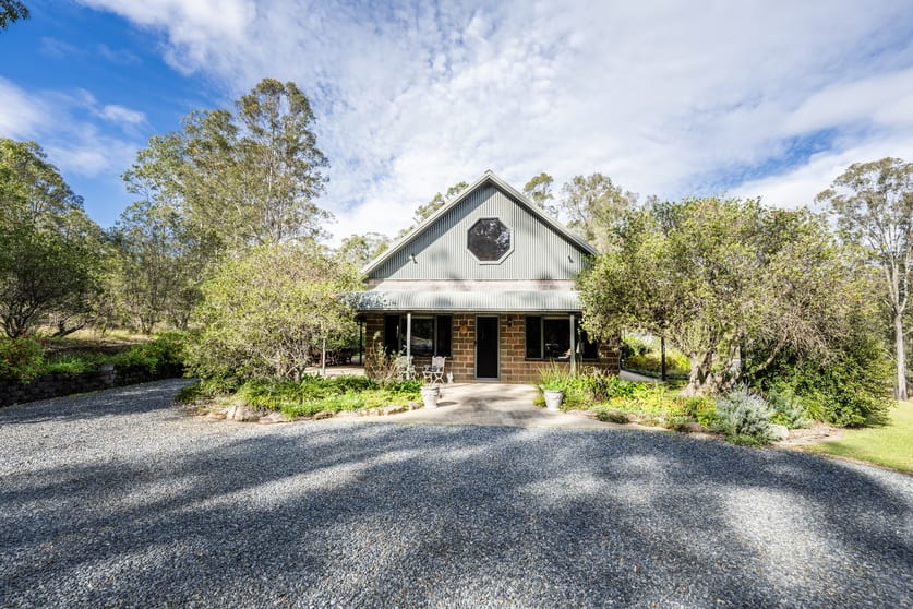 Click to view all images 2589 Clarence Way Upper Copmanhurst NSW 2460 - Image 1