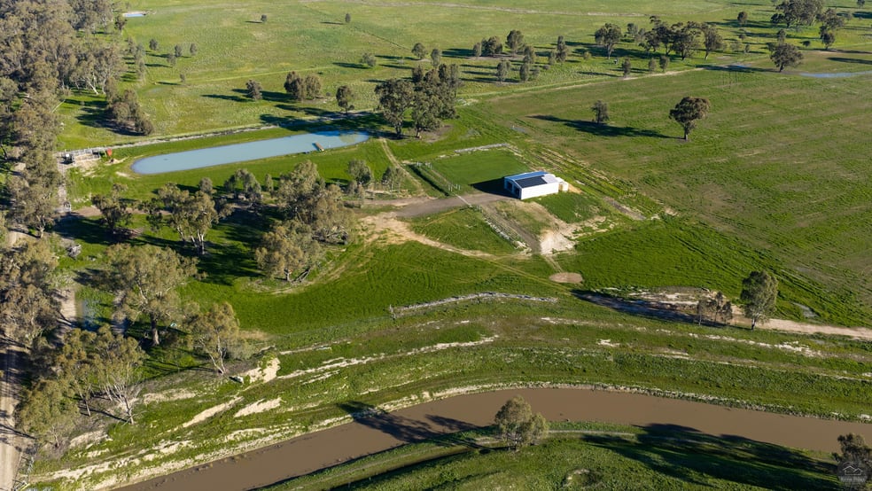 Click to view all images 167 Holmes Road Mundoona VIC 3635 - Image 2
