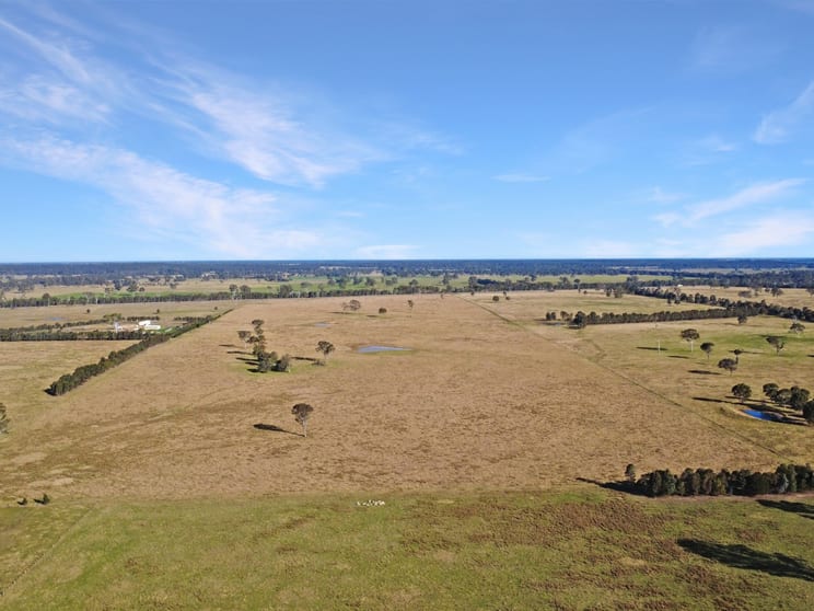Click to view all images 1750 Princes Highway Hillside VIC 3875 - Image 2
