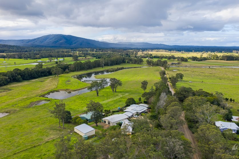 Click to view all images 238 Dargavilles Road Nabiac NSW 2312 - Image 2