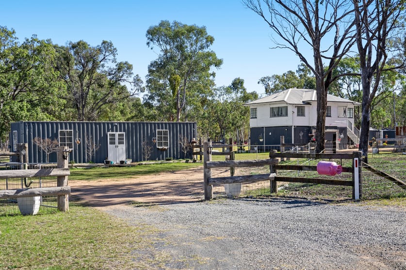33 Hendon Deuchar Road Deuchar QLD 4362 - Image 2
