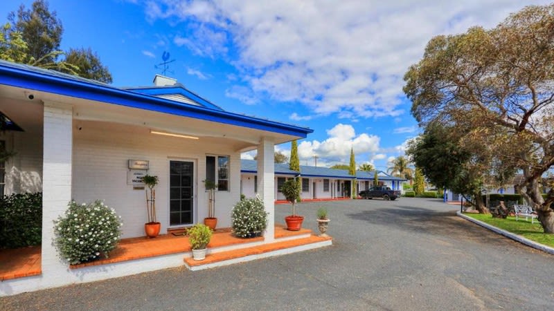 Click to view all images Accommodation & Tourism business for sale in Young - Image 1