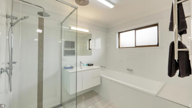 Click to view all images Accommodation & Tourism business for sale in Young - Image 3