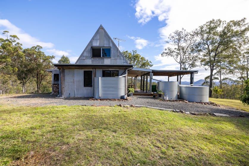 Click to view all images Temagog NSW 2440 - Image 3