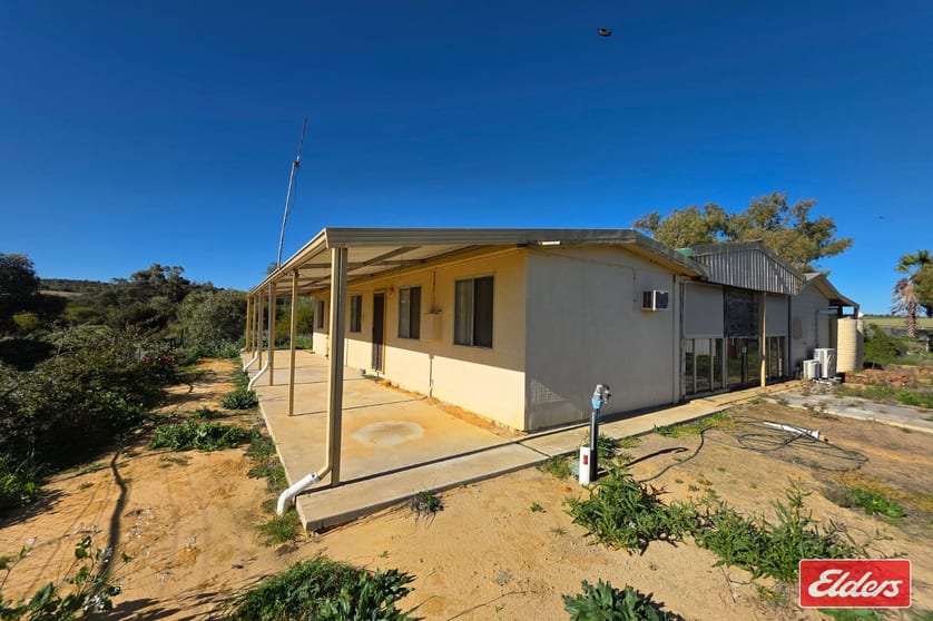 Click to view all images 100 Johnson Road Alma WA 6535 - Image 3