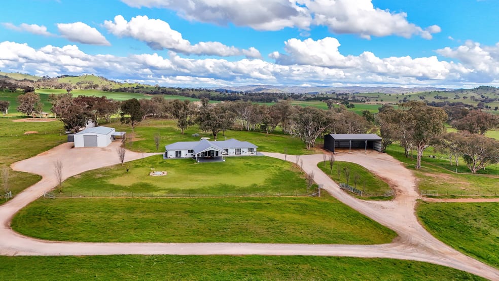 Click to view all images 76 Springfield Lane Gulgong NSW 2852 - Image 1