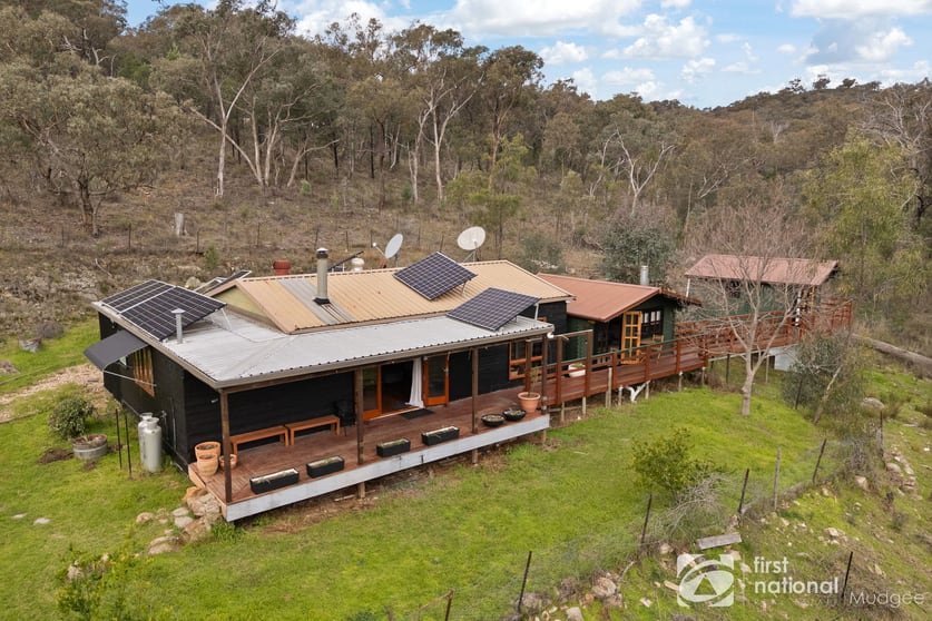 Click to view all images 24 Charles Road Mudgee NSW 2850 - Image 3