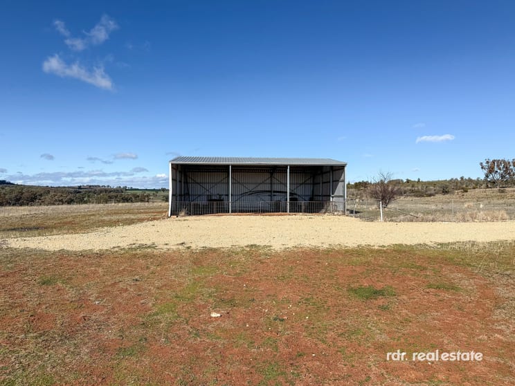 Click to view all images 989 South Valley Road Ashford NSW 2361 - Image 3