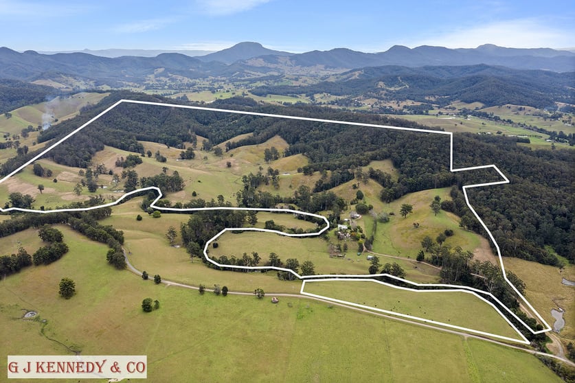 Click to view all images 212 Bakers Creek Road Bakers Creek NSW 2447 - Image 2