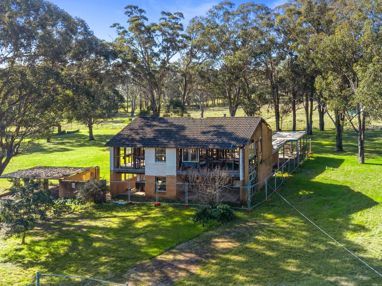 Click to view all images 326 Fairey Road South Windsor NSW 2756 - Image 2