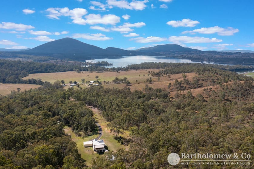 Click to view all images 2047 Lake Moogerah Road Moogerah QLD 4309 - Image 3
