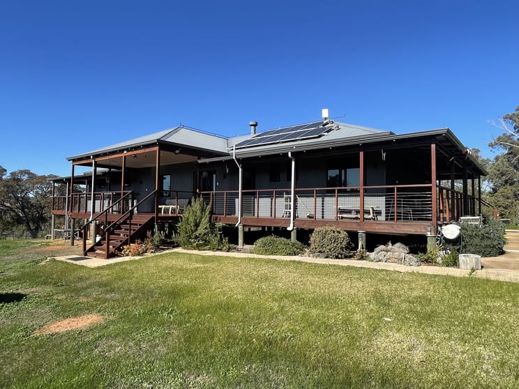 Click to view all images 111 Forrest St Boddington WA 6390 - Image 1