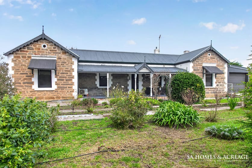 Click to view all images 50 Hill Climb Road Mount Mckenzie SA 5353 - Image 3