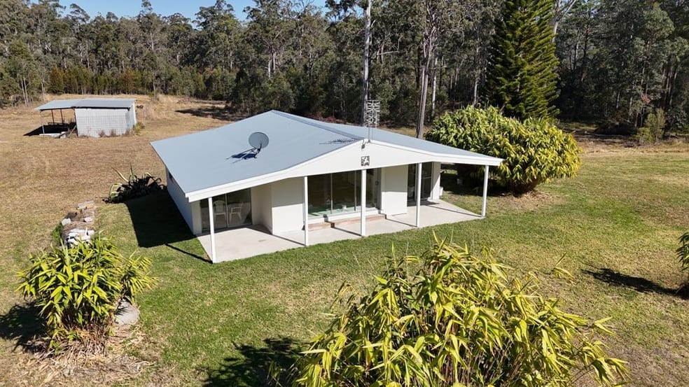 Click to view all images 177 Crowther Drive Kundabung NSW 2441 - Image 1