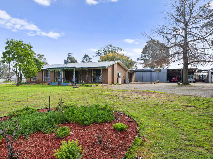 Click to view all images 45 Baines Lane Benalla VIC 3672 - Image 1