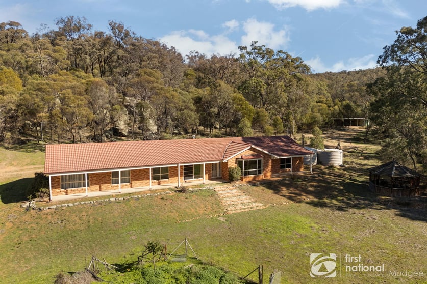 Click to view all images 1289 Digilah Road Dunedoo NSW 2844 - Image 2