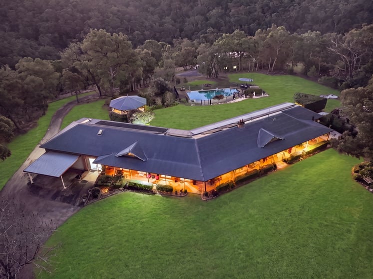 Click to view all images 105 Jacaranda Road Kurrajong NSW 2758 - Image 2