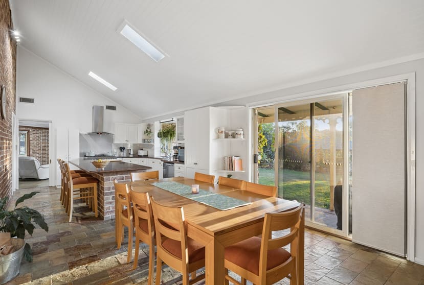 Click to view all images 105 Jacaranda Road Kurrajong NSW 2758 - Image 3
