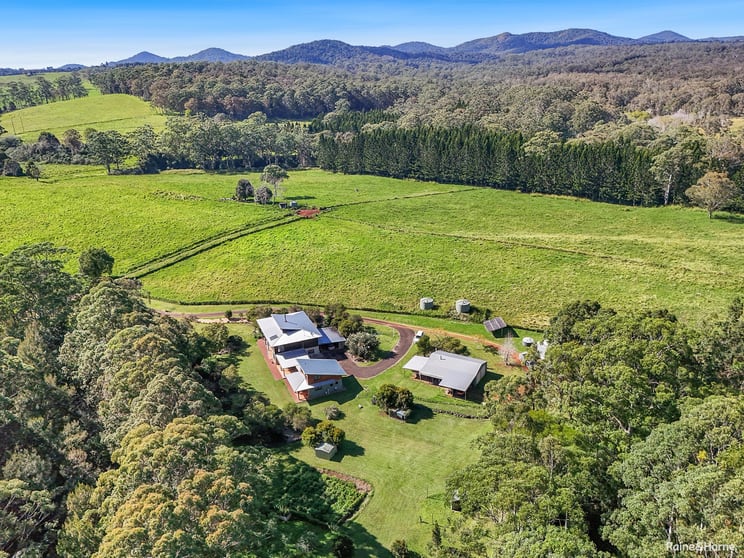 Click to view all images 13123 Kennedy Highway Ravenshoe QLD 4888 - Image 1