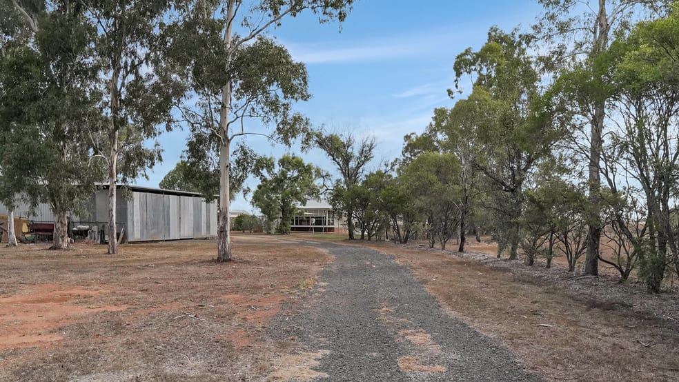 Click to view all images 7 Speed Road Oakey QLD 4401 - Image 3