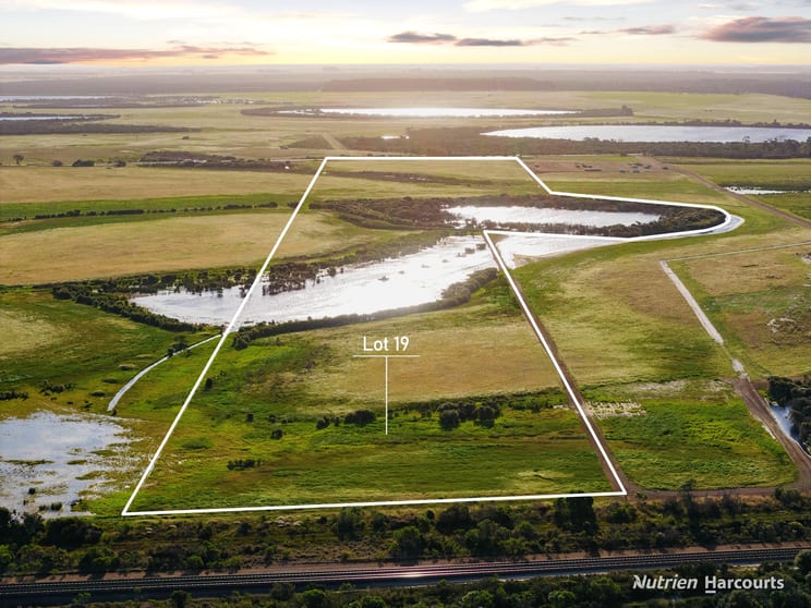 Click to view all images Lot 19, 35317 Coolgardie-Esperance Highway Myrup WA 6450 - Image 2