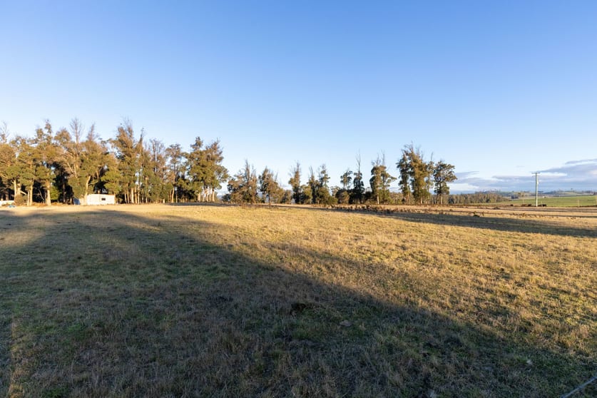Click to view all images 300 Felmingham Road Parkham TAS 7304 - Image 3