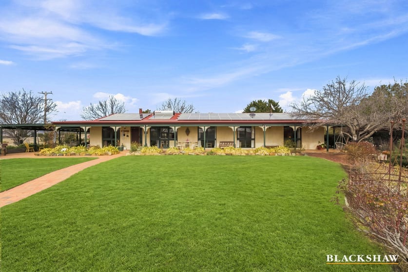 Click to view all images 496 Micalago Road Michelago NSW 2620 - Image 3