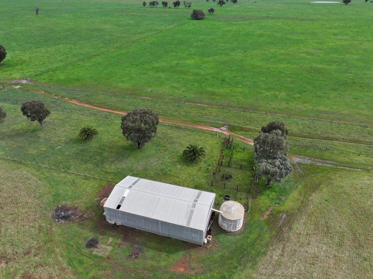 Click to view all images C/A 85B Morses Road Derby VIC 3516 - Image 3