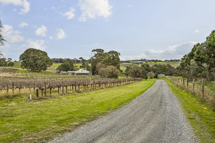 205 Whitings Road Blewitt Springs SA 5171 - Image 1