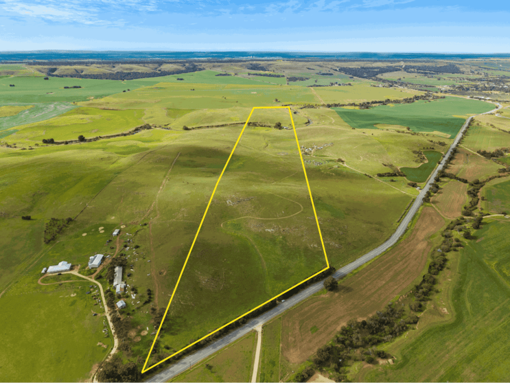 Click to view all images 2211 Old Princes Highway Kanmantoo SA 5252 - Image 2