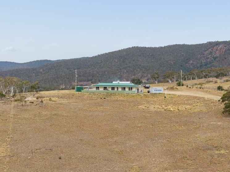 Click to view all images 603 Warrens Corner Road Numeralla NSW 2630 - Image 2
