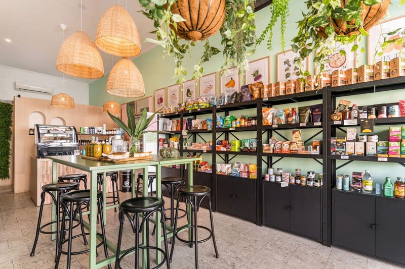 Click to view all images Units 2 & 3/30 Fletcher Street Byron Bay NSW 2481 - Image 2