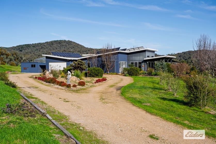 Click to view all images 151 Birtles Road Wooragee VIC 3747 - Image 3