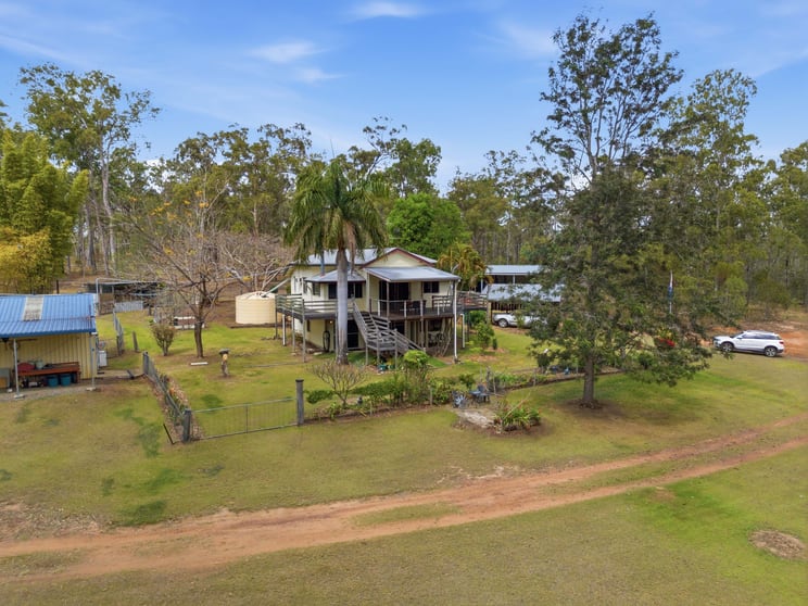 Click to view all images 291 Walkers Flat Road Aramara QLD 4620 - Image 2